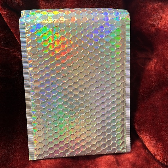 NWT High Quality Halo Bubble Mailers - Picture 2 of 3
